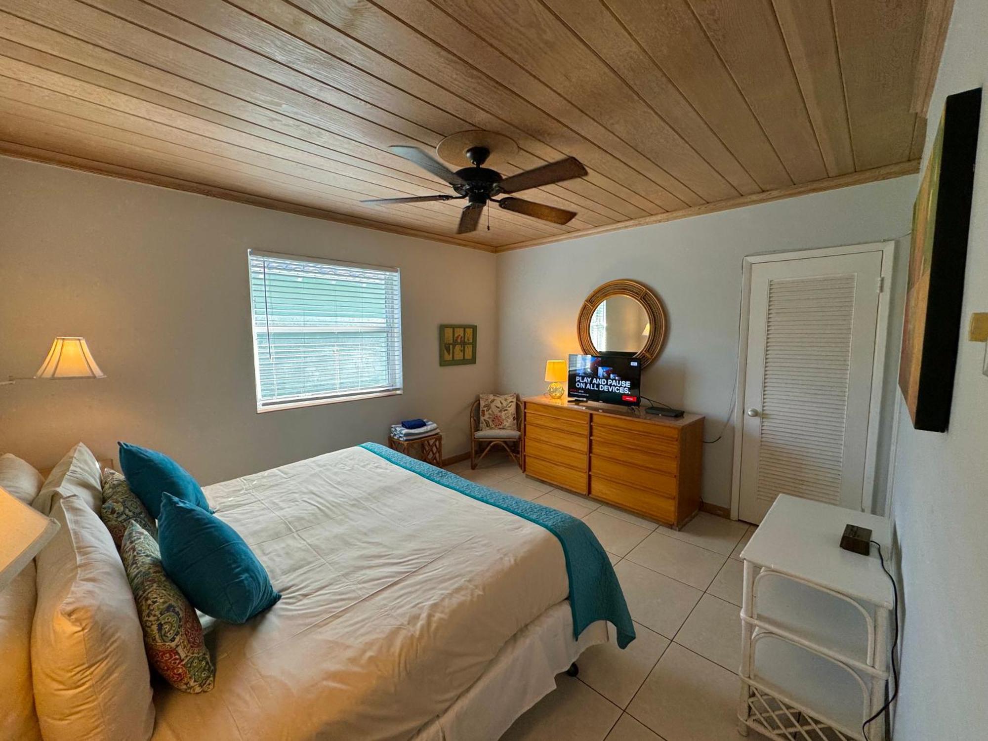 The Grove Beach Condominiums Delray Beach Exterior photo