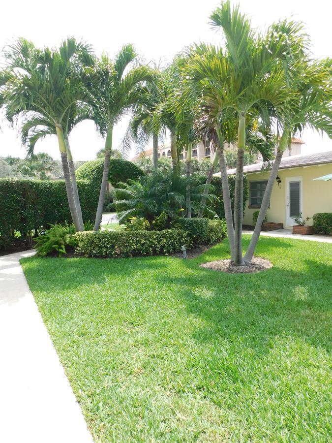The Grove Beach Condominiums Delray Beach Exterior photo